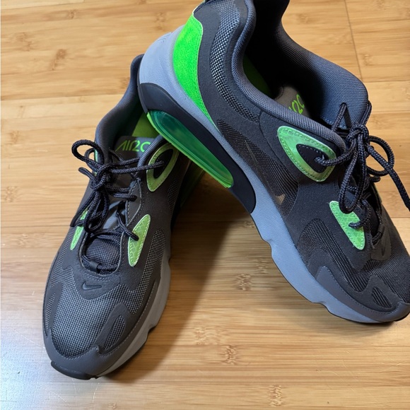 Nike shoes size 12 green and gray - Picture 3 of 9